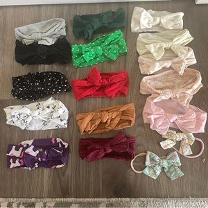 Lot of 17 baby bling bows